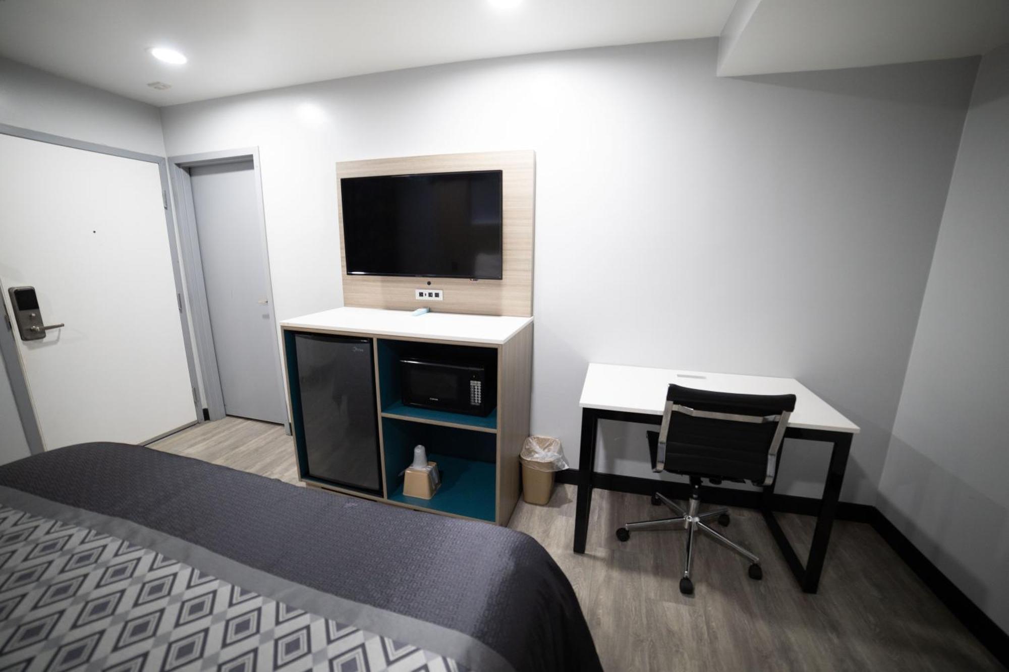 Express Inn & Suites Ontario Airport Dış mekan fotoğraf