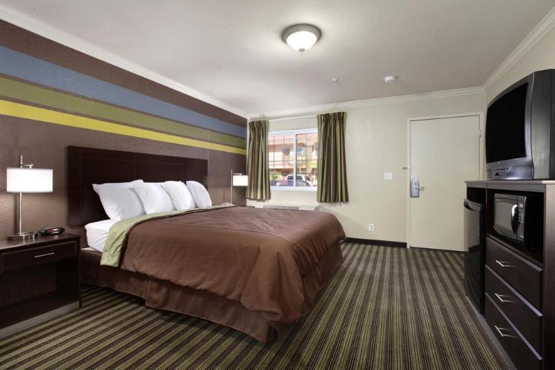 Express Inn & Suites Ontario Airport Dış mekan fotoğraf
