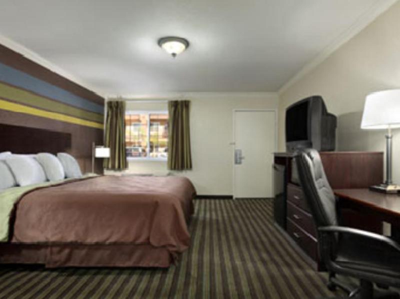 Express Inn & Suites Ontario Airport Dış mekan fotoğraf